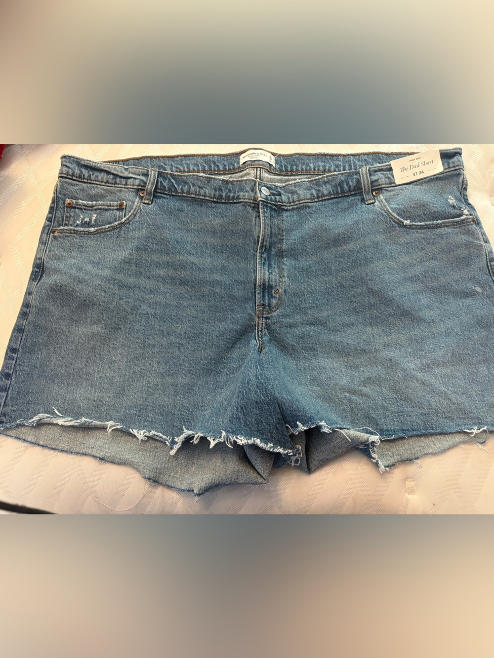 Bundle 2 for $30. NWT Abercrombie & Fitch Distressed Dad Cutoff Shorts. Size 24.